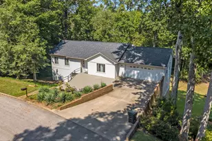 206 Holly Park Dr, Simpsonville, SC 29681 - Photo 2