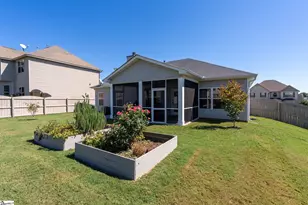506 W Holloway Dr, Woodruff, SC 29388 - Photo 4