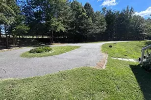 1095 E Prince Rd, Landrum, SC 29356 - Photo 30