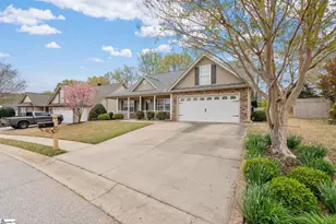 863 Vandenburg Dr, Boiling Springs, SC 29316 - Photo 2