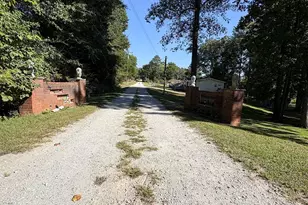 208 Black Rd, Woodruff, SC 29388 - Photo 40