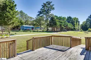 208 Black Rd, Woodruff, SC 29388 - Photo 4