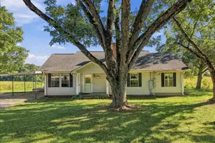 4594 Jug Factory Rd, Greer, SC 29651 - Photo 1