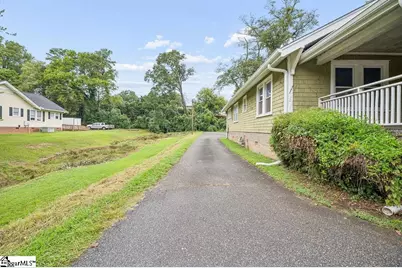 308 W Stone Avenue, Greenville, SC 29608 - Photo 6