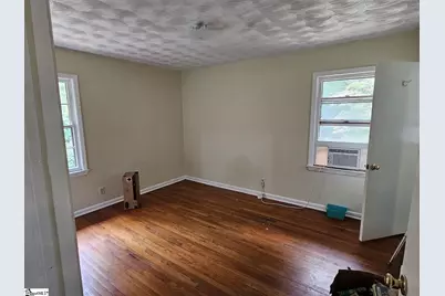 740 Kenmore Drive, Spartanburg, SC 29303 - Photo 12