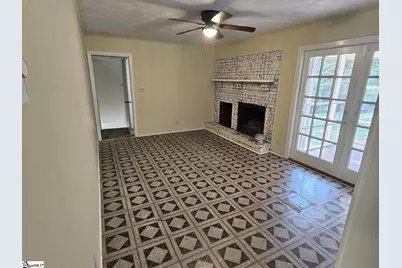 740 Kenmore Drive, Spartanburg, SC 29303 - Photo 4