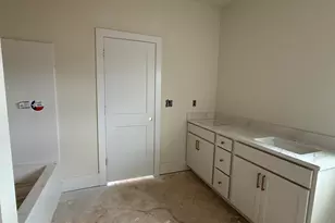 4034 Hollybank Dr, Spartanburg, SC 29303 - Photo 10