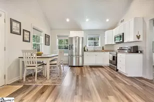 209 Crystal Ln, Walhalla, SC 29691 - Photo 4