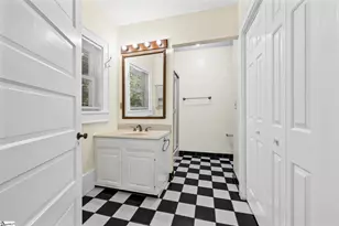 2b Hillside Dr, Greenville, SC 29607 - Photo 22