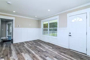 49 Tuskegee Ave, Greenville, SC 29607 - Photo 8