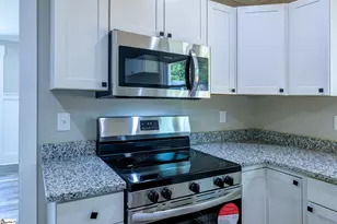 49 Tuskegee Ave, Greenville, SC 29607 - Photo 12