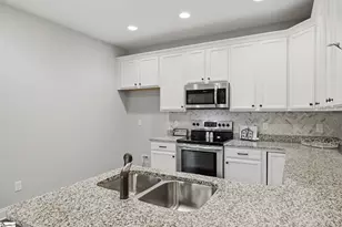 404 Ansel Woods Ln, Greer, SC 29651 - Photo 10