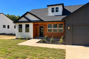 488 Skyline Dr, Campobello, SC 29322 - Photo 4