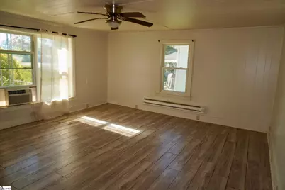 424 Lonely Street, Spartanburg, SC 29303 - Photo 6