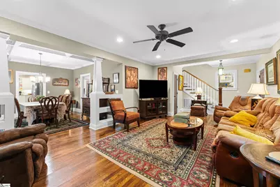 147 W Mountainview Avenue, Greenville, SC 29609 - Photo 6
