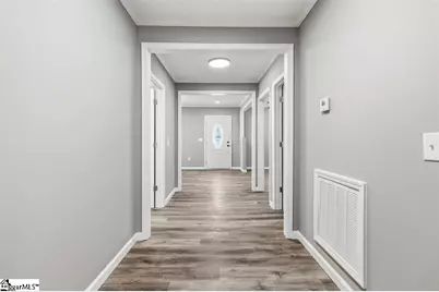 809 E Ferguson Street, Clinton, SC 29325 - Photo 8