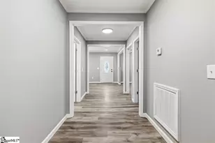 809 E Ferguson St, Clinton, SC 29325 - Photo 8