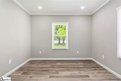 809 E Ferguson Street, Clinton, SC 29325 - Photo 14