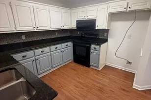 42 Magnolia Crest Dr, Simpsonville, SC 29681 - Photo 2