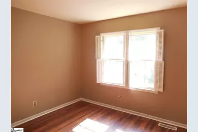 31 Summercreek Drive, Spartanburg, SC 29307 - Photo 4