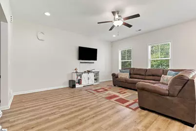 219 Pilcher Drive, Piedmont, SC 29673 - Photo 4