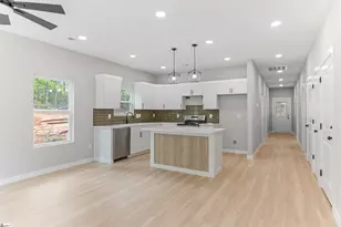 189 N Georgia Ave, Chesnee, SC 29323 - Photo 6