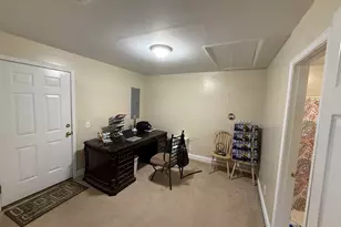 211 Wildwood Dr, Greer, SC 29651 - Photo 12