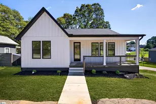 111 Liberty Dr, Easley, SC 29640 - Photo 2