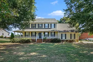 310 Saddlebred Dr, Pelzer, SC 29669 - Photo 2