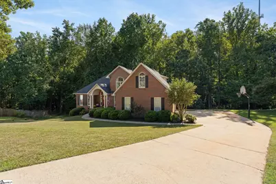 209 Woodbridge Court, Easley, SC 29642 - Photo 2