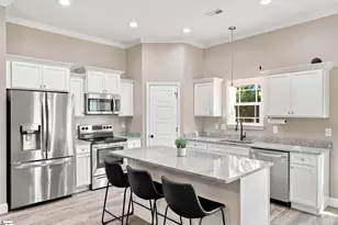 150 Kershaw Dr, Landrum, SC 29356 - Photo 8