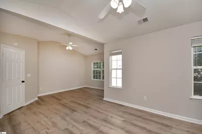 614 Fairview Lake Way, Simpsonville, SC 29680 - Photo 18