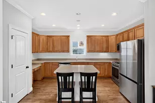 102 Ridenour Ave, Greenville, SC 29617 - Photo 10