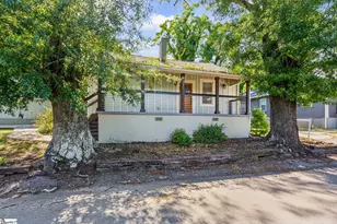 37 Ross St, Greenville, SC 29611 - Photo 2