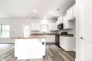 118 Winterwood Ct, Roebuck, SC 29376 - Photo 2