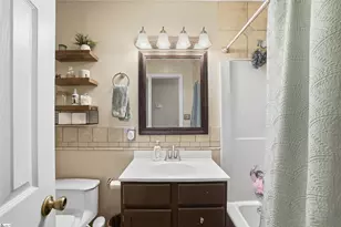 215 Thompson Rd, Taylors, SC 29687 - Photo 14
