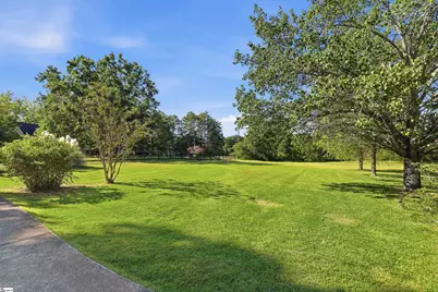 215 Thompson Road, Taylors, SC 29687 - Photo 36