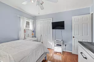 215 Thompson Rd, Taylors, SC 29687 - Photo 16
