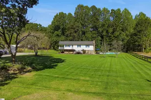 215 Thompson Rd, Taylors, SC 29687 - Photo 48