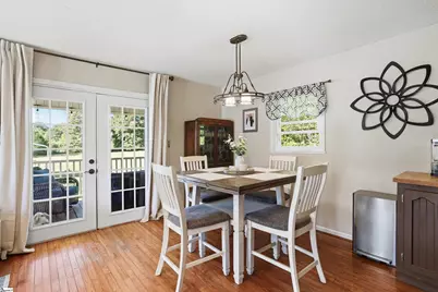 215 Thompson Road, Taylors, SC 29687 - Photo 8