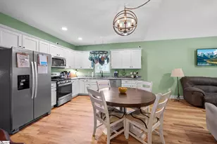 122 W Baker St, Pickens, SC 29671 - Photo 10
