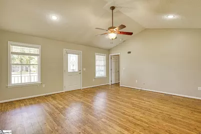 424 Bollweevil Way, Wellford, SC 29385 - Photo 10