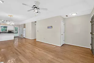 366 W Pointe Dr, Spartanburg, SC 29301 - Photo 8