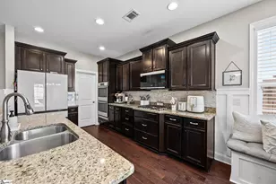 18 Kelvyn St, Greer, SC 29651 - Photo 12