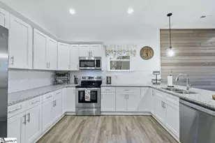 6 7th St, Greenville, SC 29611 - Photo 12