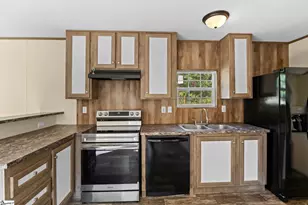 227 Sawmill Rd, Marietta, SC 29661 - Photo 6