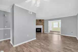 124 Shockley St, Taylors, SC 29687 - Photo 10
