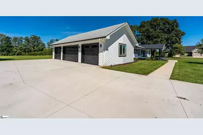 305 Waters Road, Taylors, SC 29687 - Photo 38