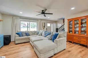 406 Creekside Dr, Boiling Springs, SC 29316 - Photo 6