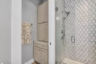 611 N Main St, Greenville, SC 29601 - Photo 18